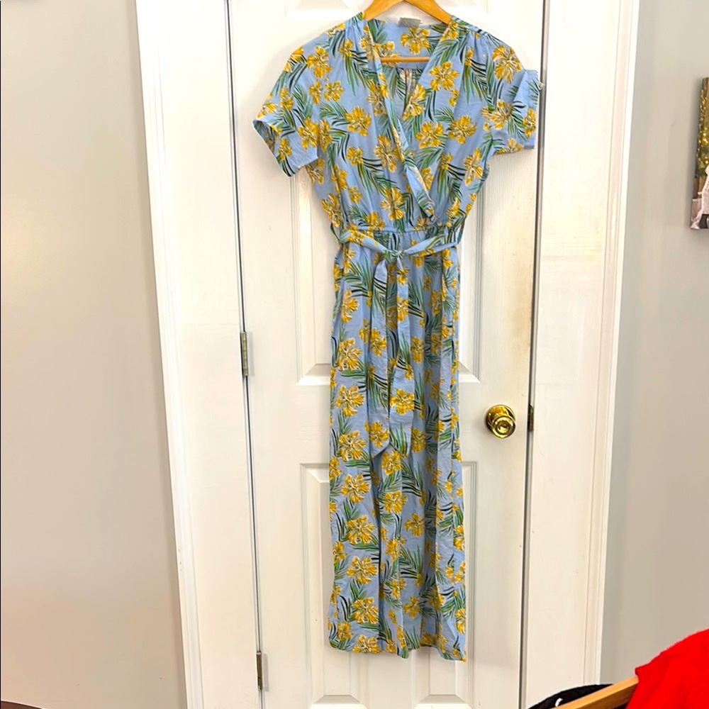 Jumpsuit - Tropical blue / yellow /Green- 
Size adult Small . Rainforest Cafe.